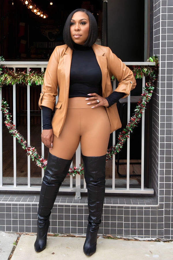 Cicely Vegan Leather Bermuda Shorts -Caramel