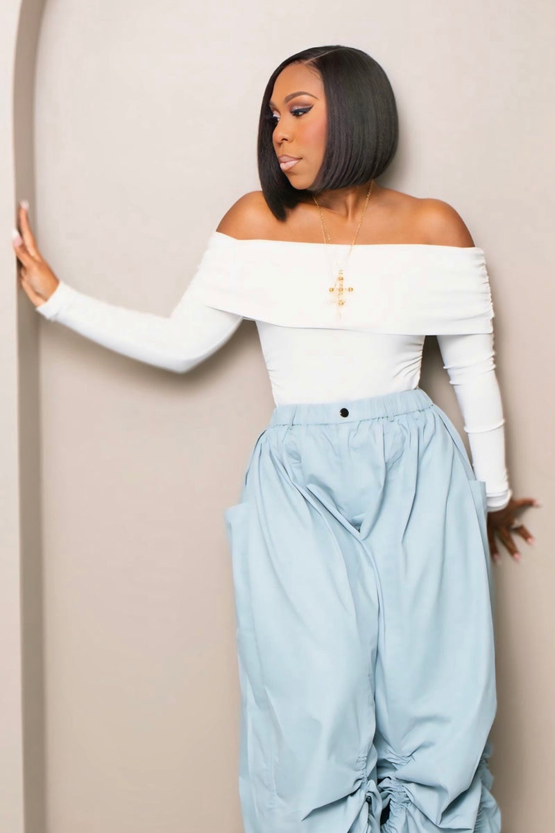 Balynda Elevated Basic Off-Shoulder Chic Top-Off White